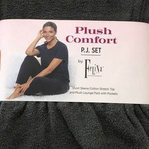 Felina Plush Comfort P.J. Set.